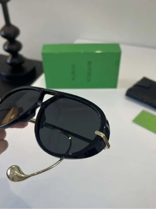 Bottega Veneta Aviator Sunglasses Black Frame Gold Temples Dark Lenses